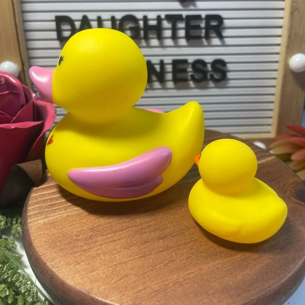 Mother Duck & Duckling Rubber Duck Set | Valentine Hearts